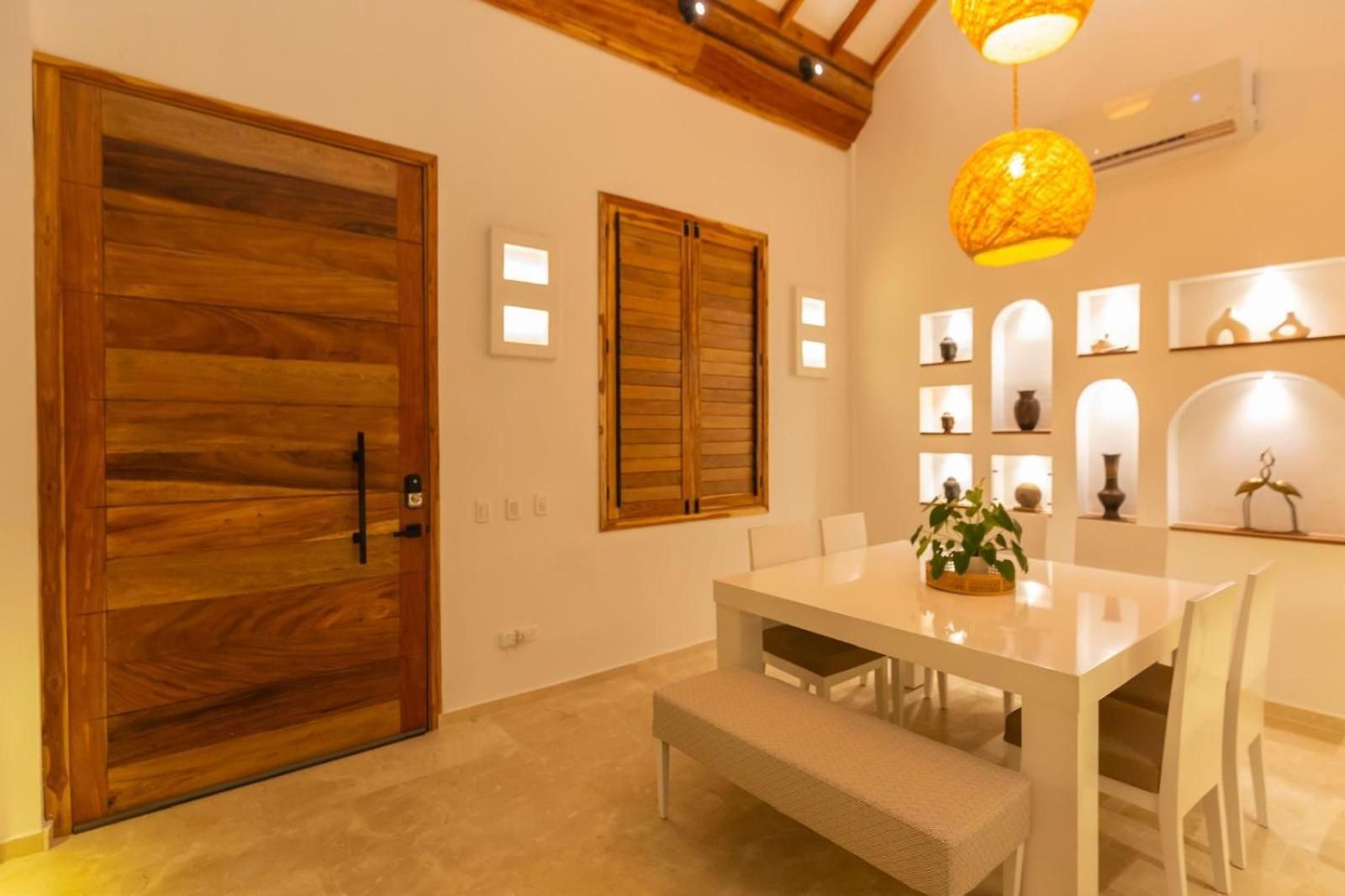 Casa Bali Castillo View Private Pool & Rooftop, Near Historic Center * Cartagena