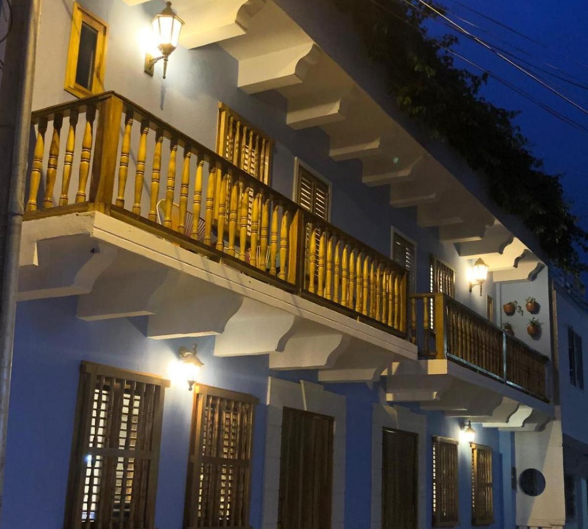 Casa Bali Castillo View Private Pool & Rooftop, Near Historic Center Holiday home