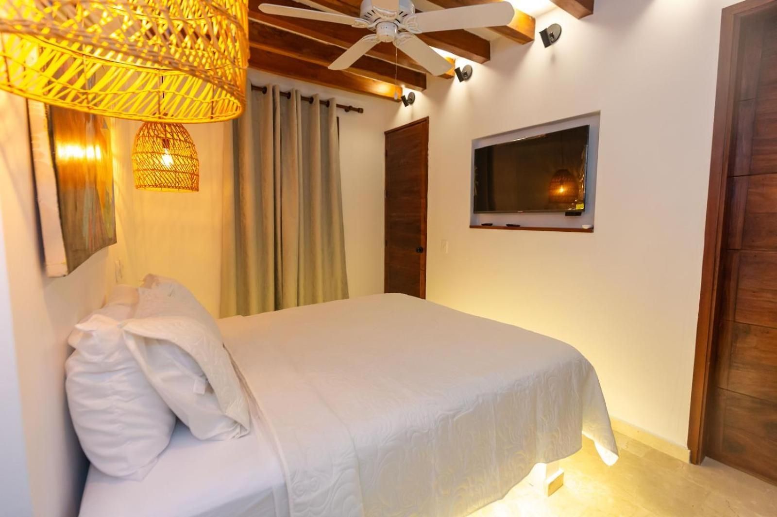 Holiday home Casa Bali Castillo View Private Pool & Rooftop, Near Historic Center Cartagena