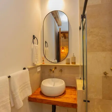 Holiday home Casa Bali Castillo View Private Pool & Rooftop, Near Historic Center Cartagena