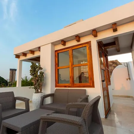 Holiday home Casa Bali Castillo View Private Pool & Rooftop, Near Historic Center Cartagena
